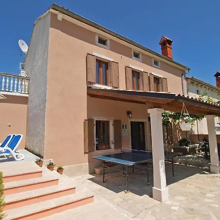 Tatil Evi Mit Privatpool Fuer 6 Personen Ca 100 Qm In Marcana, Istrien Suedkueste Von Istrien Marčana